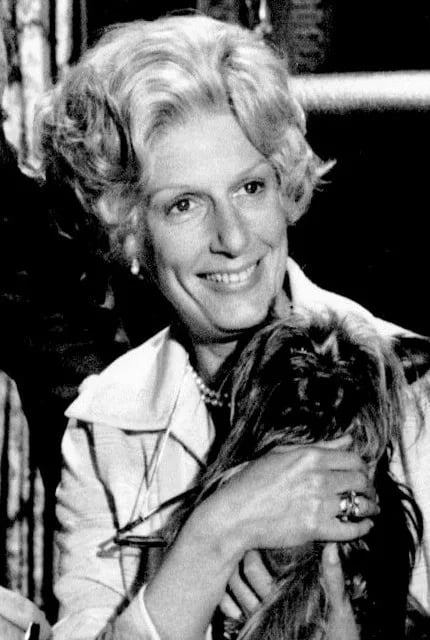 Porträt von Nancy Marchand (1928–2000) – Gedenkseite