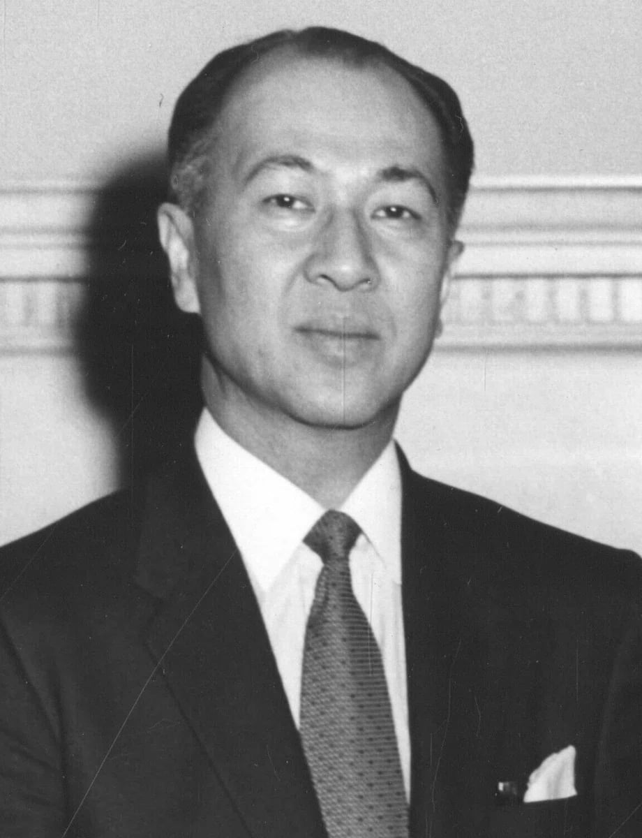 Portrait of Phot Sarasin (1905–2000) – memorial page