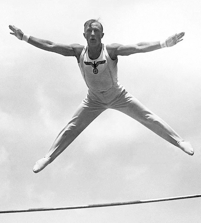 Portrait of Alfred Schwarzmann (1912–2000) – memorial page