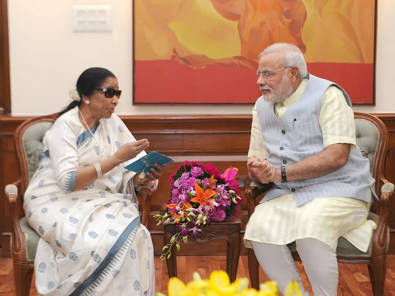 Memorial page of Asha Bhosle