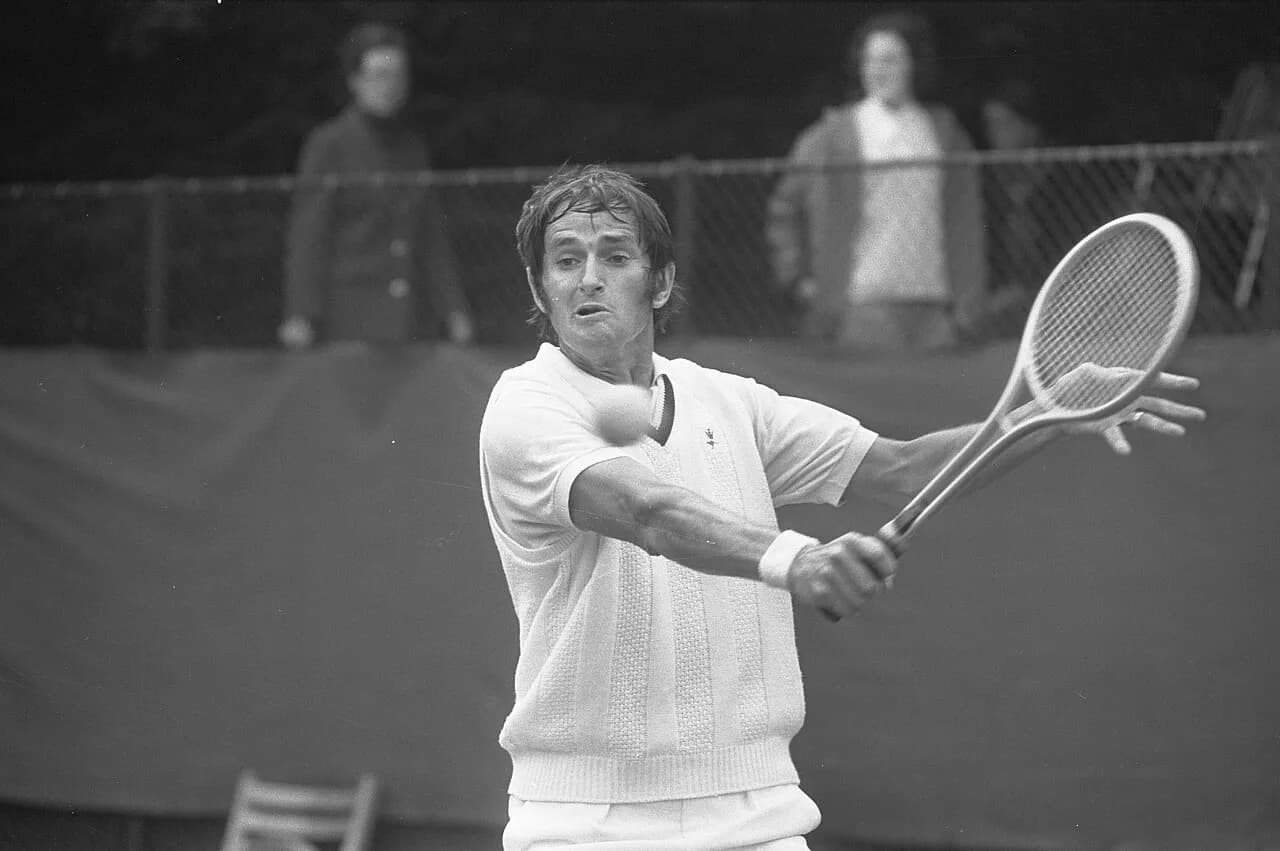 Memorial page of Malcolm Anderson